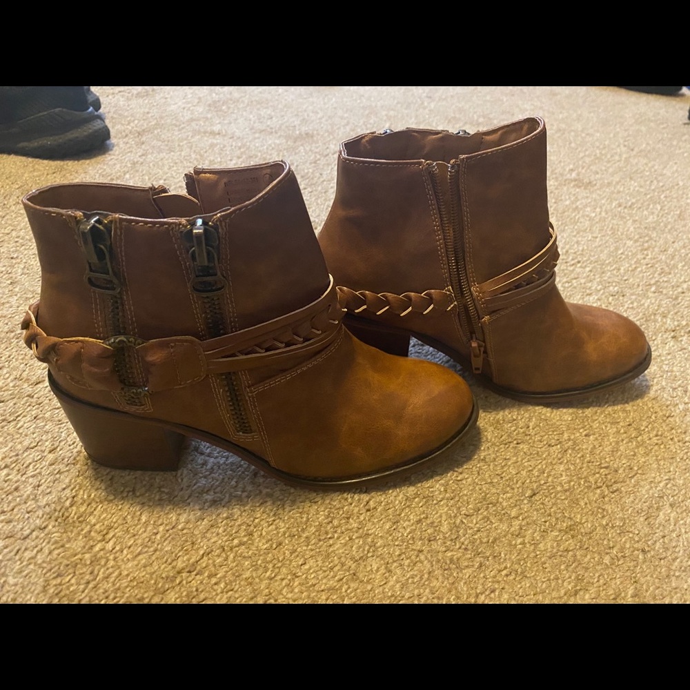 Booties - Picture 3 of 3